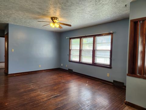 500 S Linden St, Normal, IL 61761 photo 6