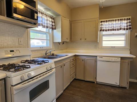 500 S Linden St, Normal, IL 61761 photo 7