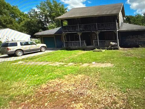 719 Sheridan St, Chenoa, IL 61726