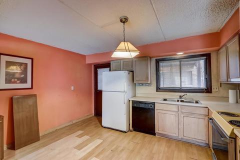 941 N Rohlwing Rd #101D, Addison, IL 60101 photo 12