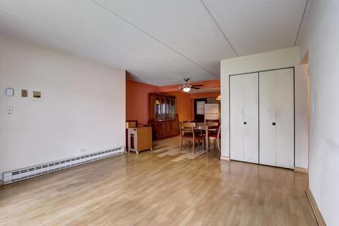 941 N Rohlwing Rd #101D, Addison, IL 60101 photo 3