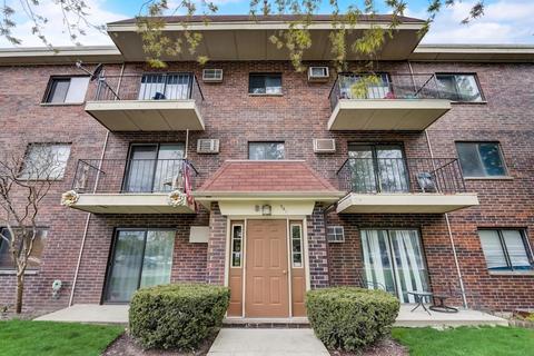 941 N Rohlwing Rd #101D, Addison, IL 60101