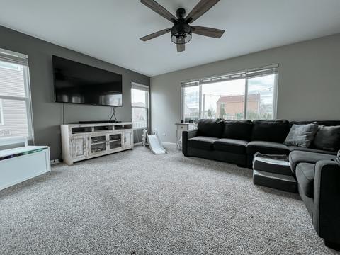 340 Aster Dr, Minooka, IL 60447 photo 5