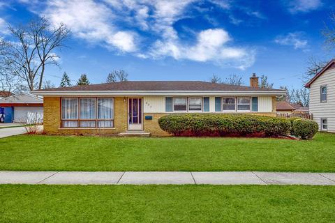 633 White Oak Dr, Roselle, IL 60172