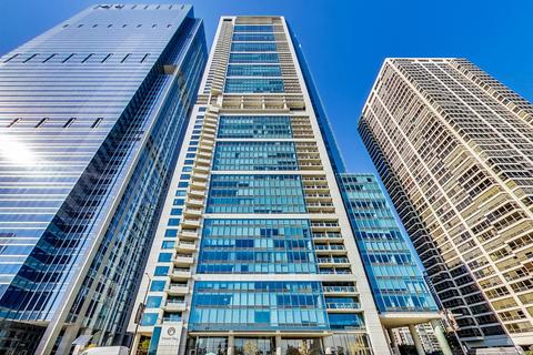 340 E Randolph St #4302, Chicago, IL 60601
