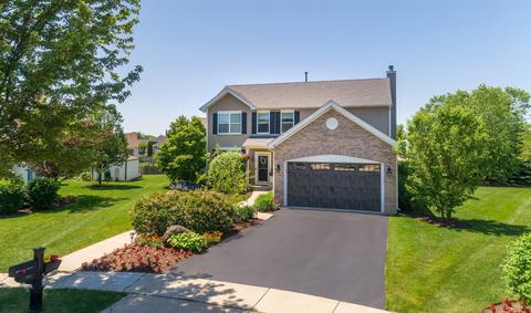 10441 Auburn Ct, Huntley, IL 60142