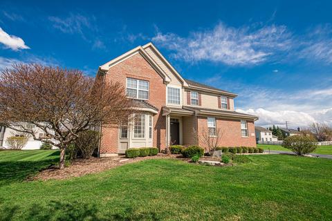 1439 Blume Dr, Elgin, IL 60124 photo 3