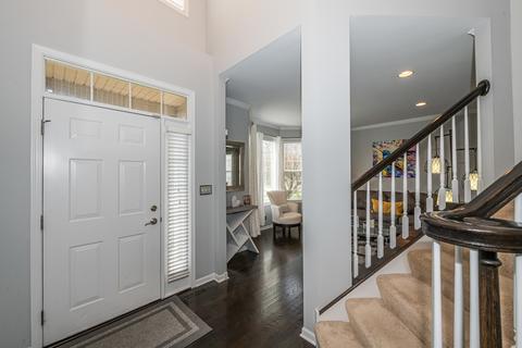 1439 Blume Dr, Elgin, IL 60124 photo 5