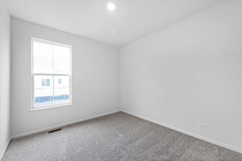 87 Hedgerow Dr, Elgin, IL 60124 photo 20