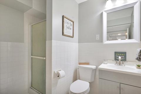209 E Willard St, Urbana, IL 61801 photo 28