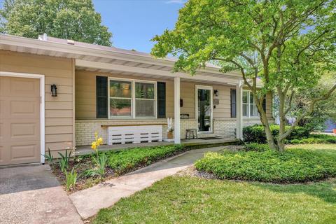 209 E Willard St, Urbana, IL 61801 photo 3