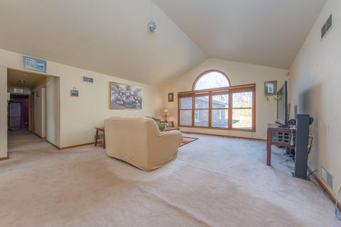 21198 Lisa Ln, Steger, IL 60475 photo 14