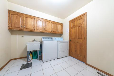 21198 Lisa Ln, Steger, IL 60475 photo 26
