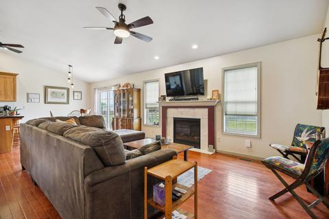 403 Rocket Rd, Tolono, IL 61880 photo 7
