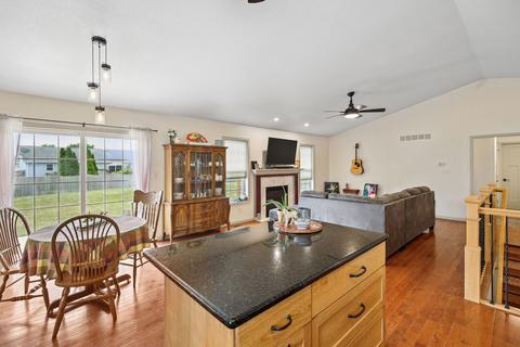 403 Rocket Rd, Tolono, IL 61880 photo 15