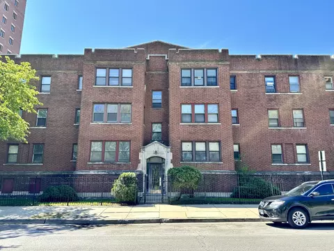 2207 E 67th St #2, Chicago, IL 60649