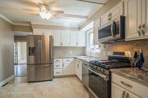 1832 Vermont St, Rolling Meadows, IL 60008 photo 8