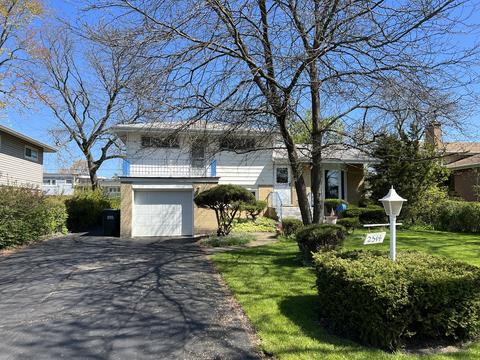 2514 Allison Ct, Glenview, IL 60025 photo 2