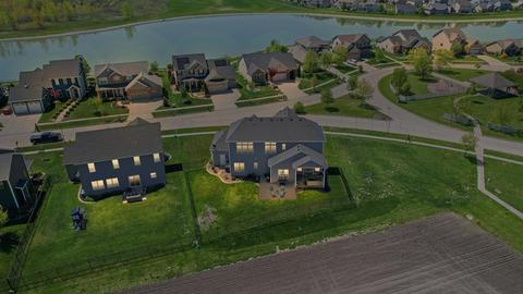 1020 Declaration Dr, Savoy, IL 61874 photo 3