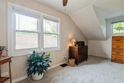 864 Mason Ln, Des Plaines, IL 60016 photo 17