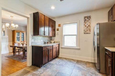 864 Mason Ln, Des Plaines, IL 60016 photo 9