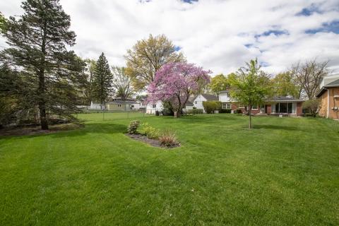 829 S 2nd Ave, Des Plaines, IL 60016 photo 2