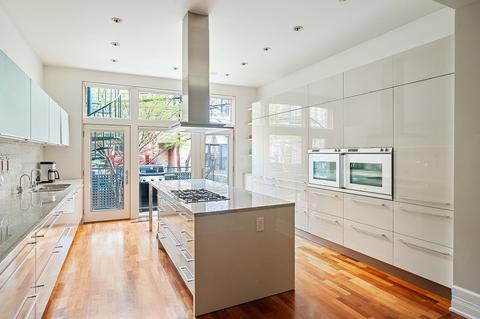 53 Elm St, Chicago, IL 60611 photo 8