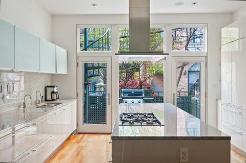 53 Elm St, Chicago, IL 60611 photo 7