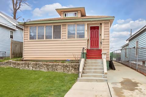 274 Gifford Pl, Elgin, IL 60120 photo 2