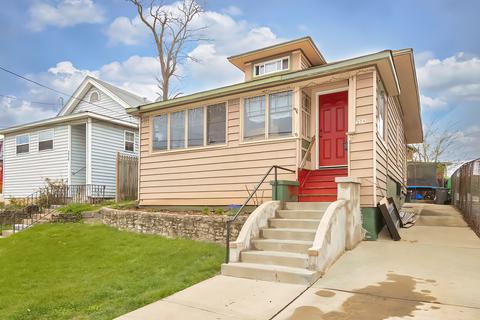 274 Gifford Pl, Elgin, IL 60120