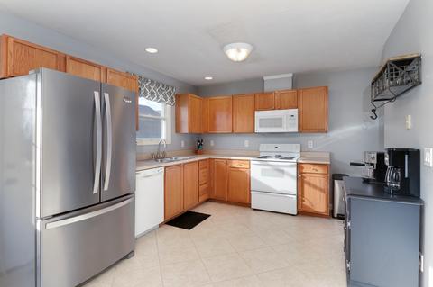 1117 E Shelbourne Dr, Normal, IL 61761 photo 7