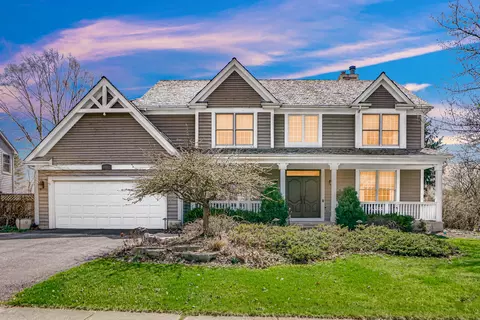 1433 Braxton Rd, Libertyville, IL 60048