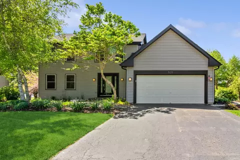 521 Lakeview Dr, Oswego, IL 60543