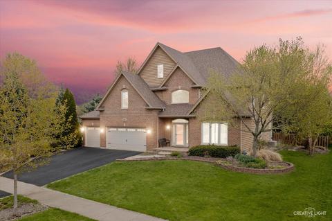 314 Flintlock Ct, Oswego, IL 60543