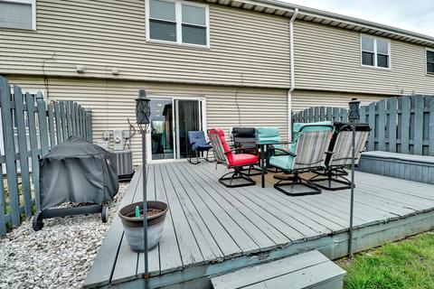 2638 E Martha Pl, Burnham, IL 60633 photo 19