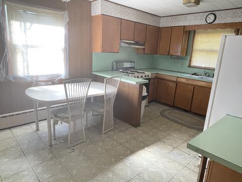 108 E 2nd St, Depue, IL 61322 photo 6