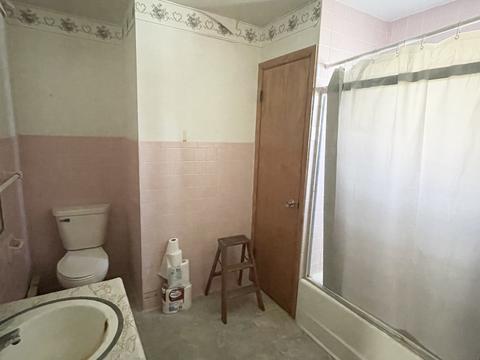 108 E 2nd St, Depue, IL 61322 photo 9