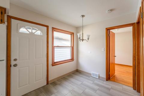 1150 Van St, Elgin, IL 60123 photo 3