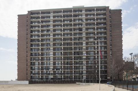 5901 N Sheridan Rd #15K, Chicago, IL 60660