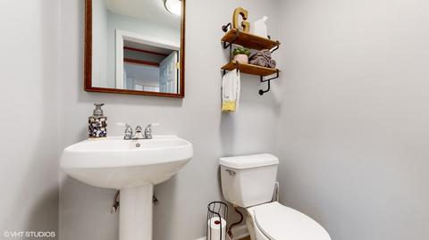 149 Plainview Dr, Bolingbrook, IL 60440 photo 22