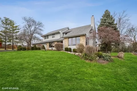 1810 Hilltop Rd, Elgin, IL 60120 photo 8