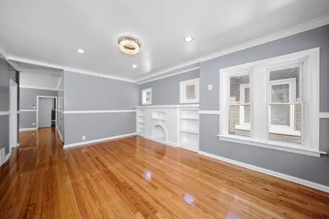 5716 S Artesian Ave, Chicago, IL 60629 photo 4