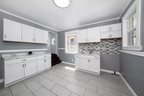 5716 S Artesian Ave, Chicago, IL 60629 photo 13