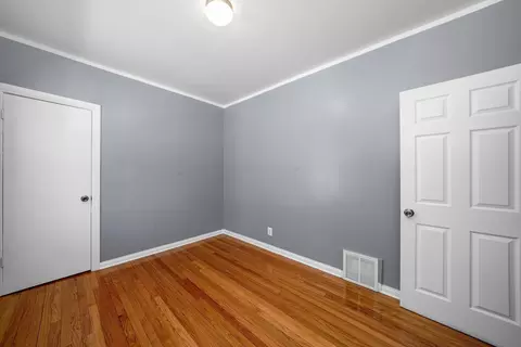 5716 S Artesian Ave, Chicago, IL 60629 photo 9