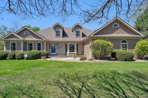 24548 Kennemer Ct, Naperville, IL 60564