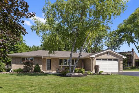 1500 Mohawk Dr, Schaumburg, IL 60193