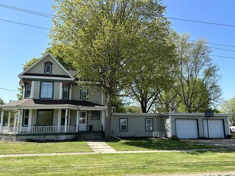 409 W 2nd St, Lostant, IL 61334