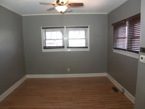 366 Walnut Ave, Elgin, IL 60123 photo 8