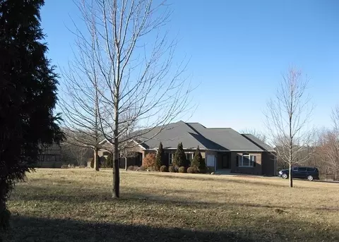 15622 E 300 North Rd, Heyworth, IL 61745