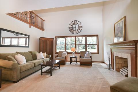 11 N282 Williamsburg Dr, Elgin, IL 60124 photo 7